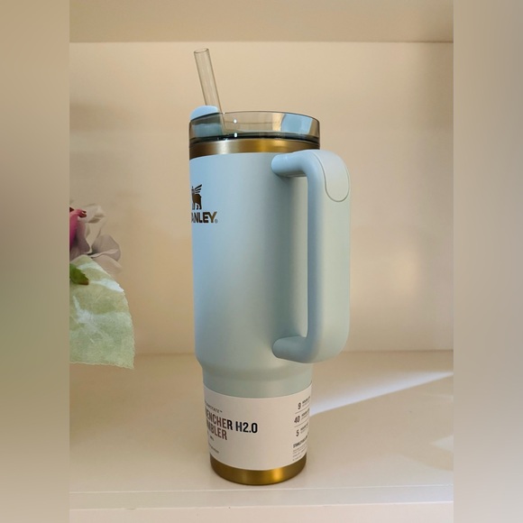 🎉LAST PIECE🎉Stanley 30 oz. Quencher H2.0 FlowState Tumbler Glided Celadon - Picture 4 of 14